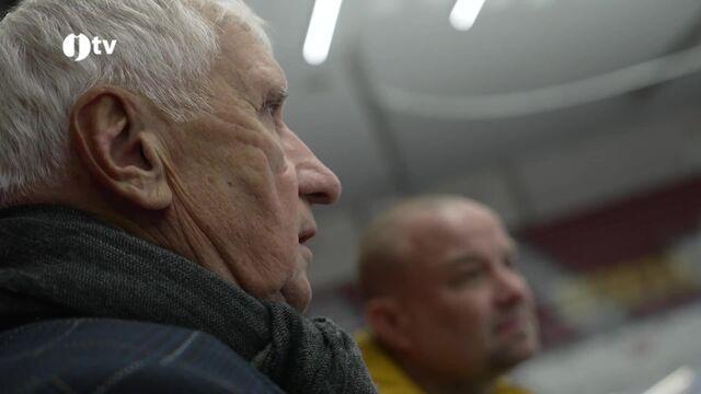 Karel Pražák - bývalý hokejista, hokejový trenér, podnikatel a politik